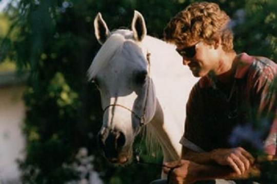 https://www.redwoodlodgearabians.com/core/image.php?src=app/media/uploads/website/30/photos/website_horses/2215/Camrbiaa_Steve_web.jpg&width=540&height=360